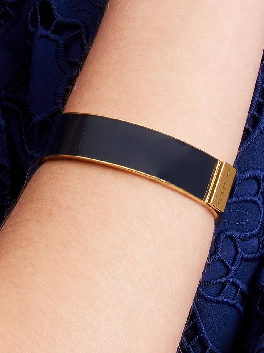Idiom bracelet on sale