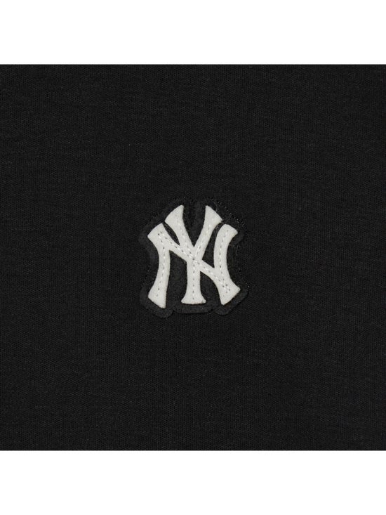 WANNA-ONE STORE on X: GUCCI : Sweater With NY Yankees™ Patch