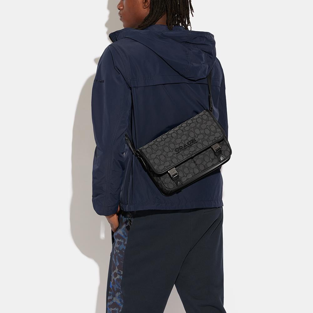 Coach messenger crossbody 2025 mens