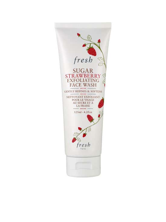 ซื้อ FRESH สครับผิวหน้า Sugar Strawberry Exfoliating Face Wash ขนาด 125 มล. ออนไลน์