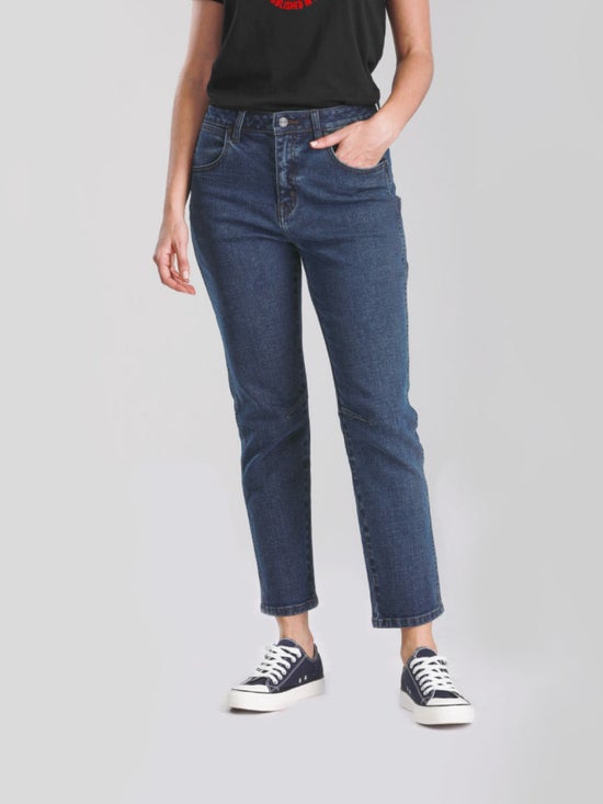 e-Tax  24.98% OFF on WRANGLER Women's Jeans Biker Look Collection High  Walker Fit Denim