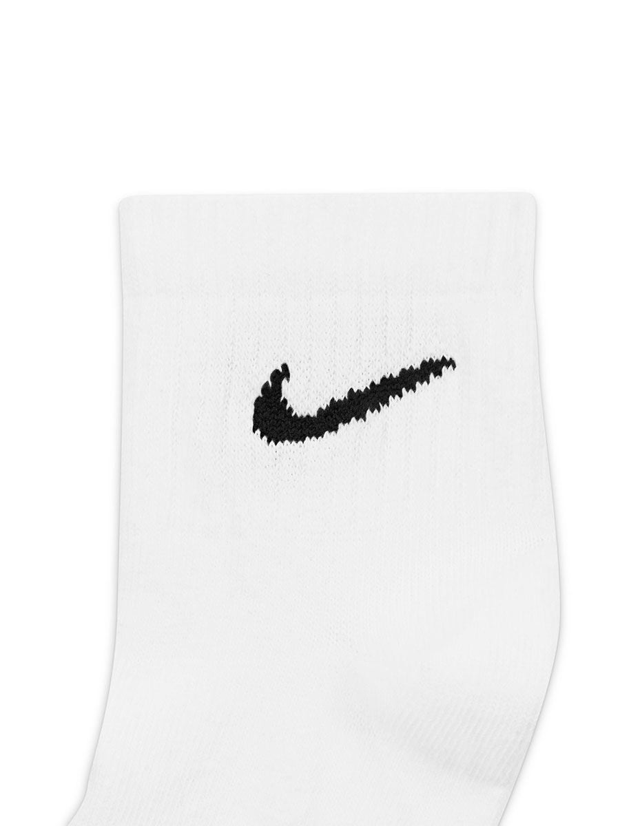 NIKE Everyday Lightweight Training Ankle Socks 3 Pairs SX7677