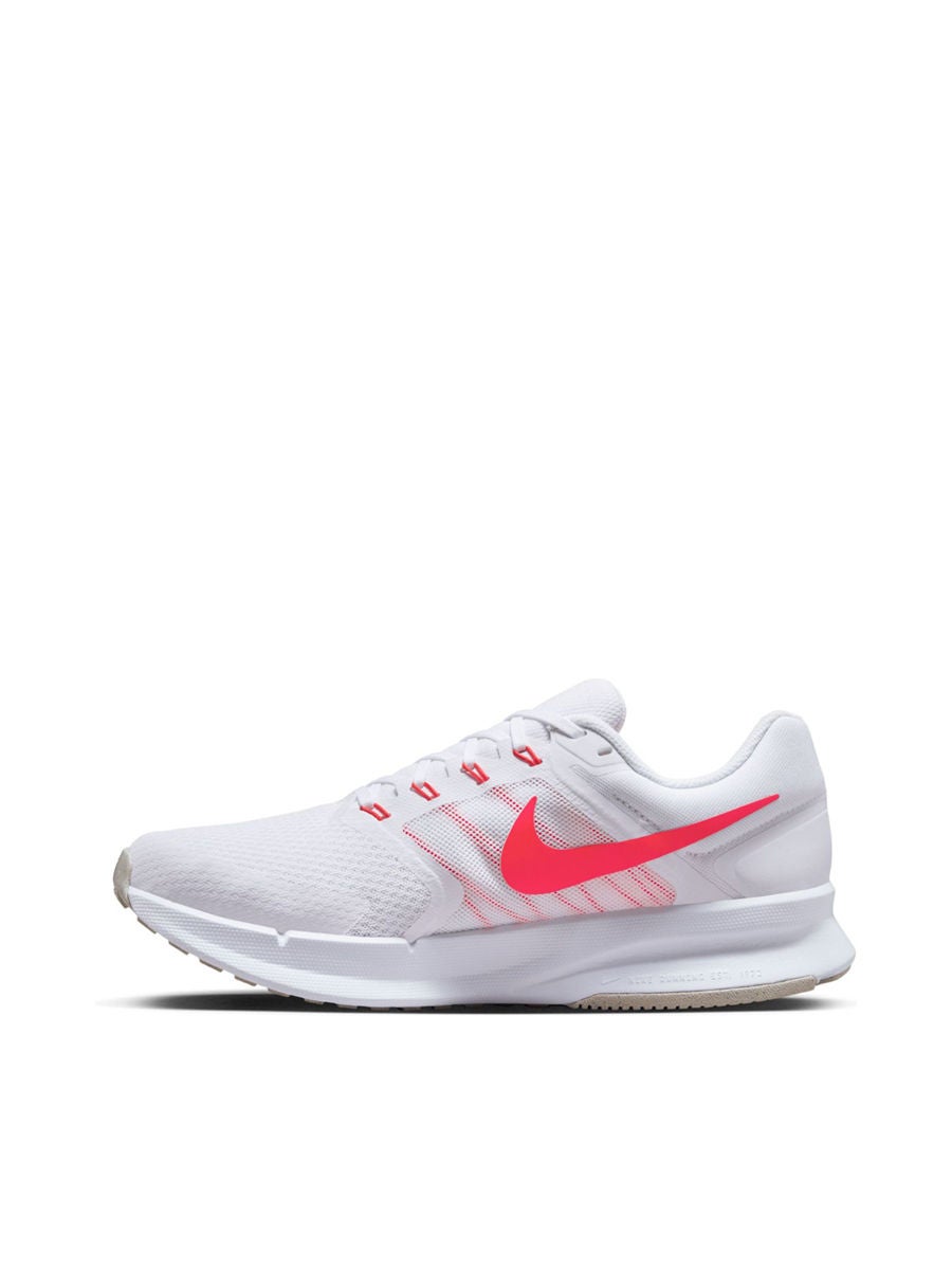 Nike run swift hotsell running shoes for men
