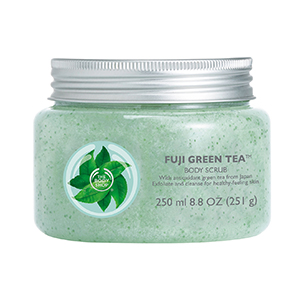 THE BODY SHOP ผลิตภัณฑ์บำรุงผิวกาย Fuji Green Tea Body Scrub 250 ml.