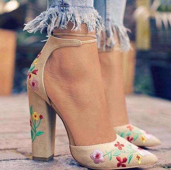 Embroidery Fashion_รองเท้าลายปัก
