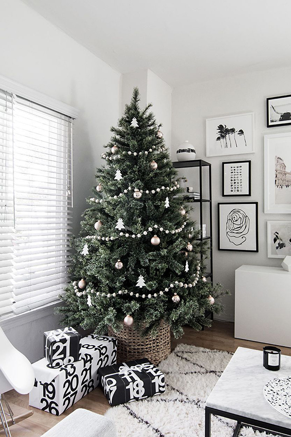 minimal-scandinavian-christmas-tree
