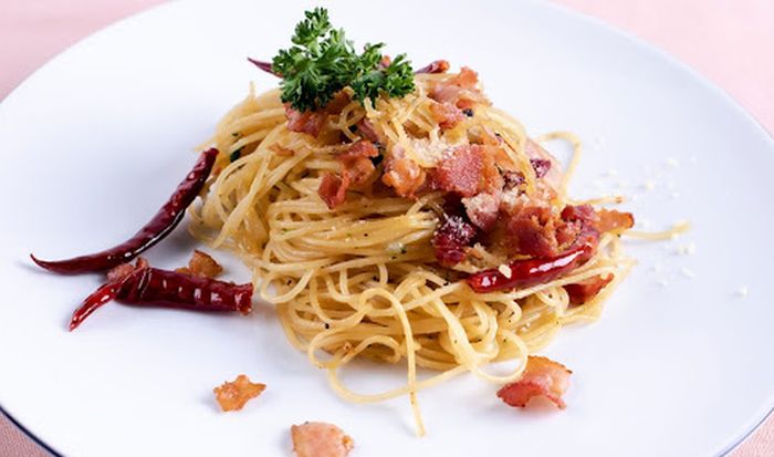 Party Food Spaghetti Bacon