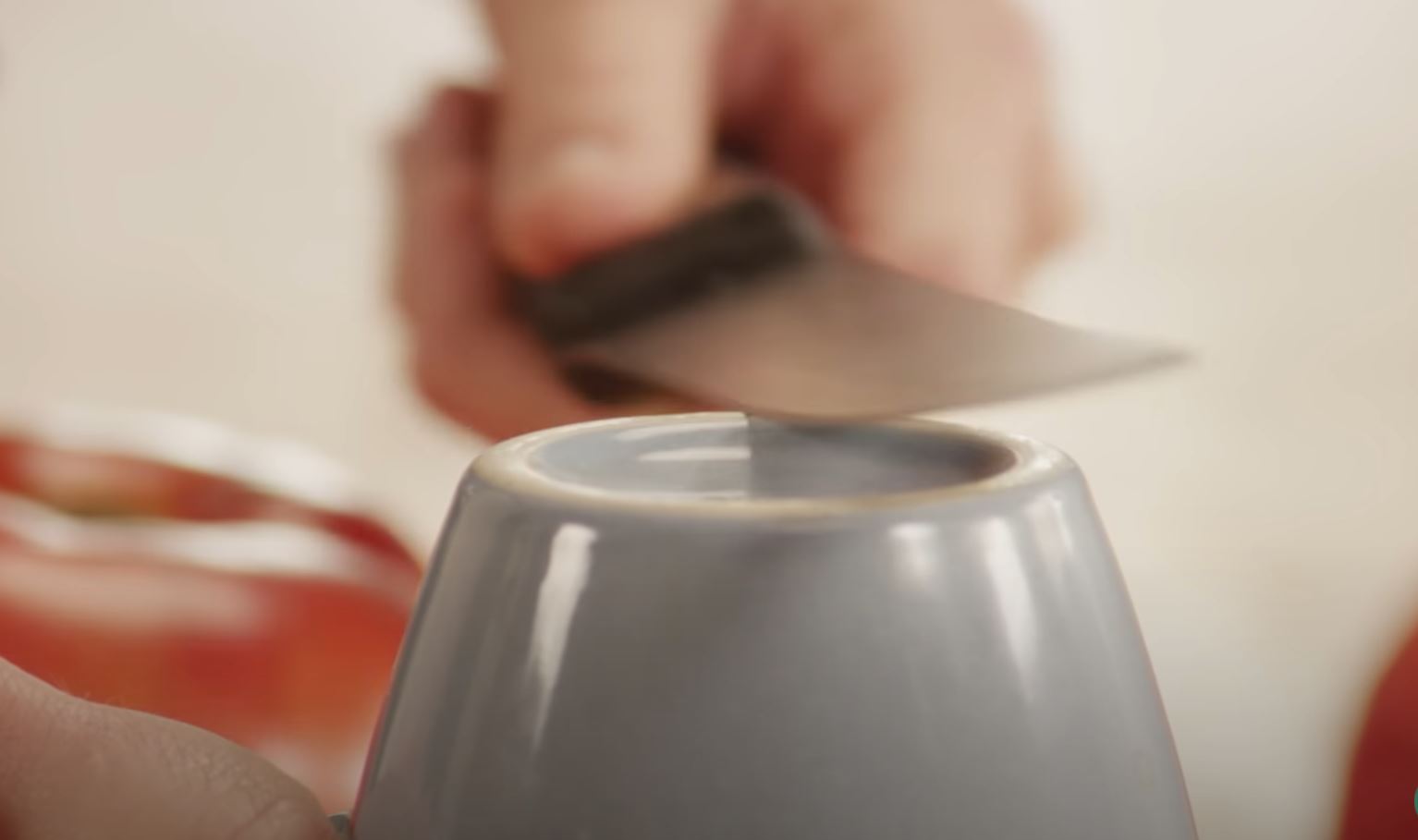 sharpen knife with mug