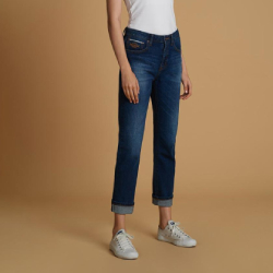 Tapered-Leg Jeans 1